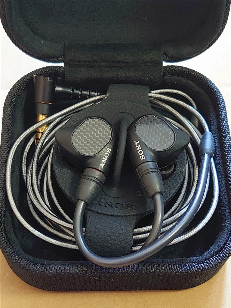細かい所迄気を使った高級機。』 SONY IER-M9 Uehara課長さんの