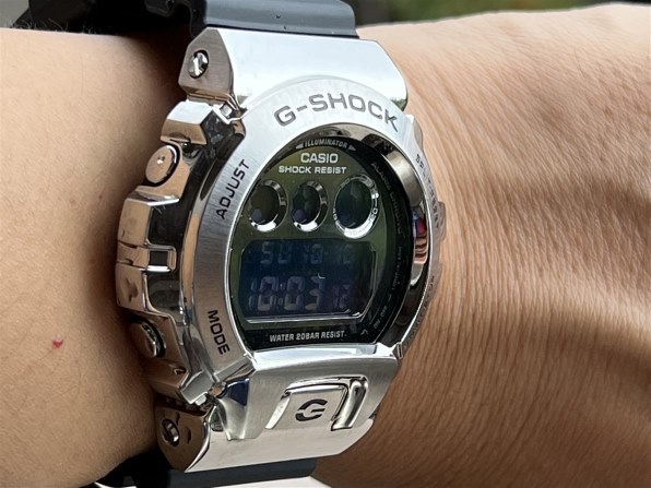カシオ G-SHOCK GM-6900-1JF 価格比較 - 価格.com