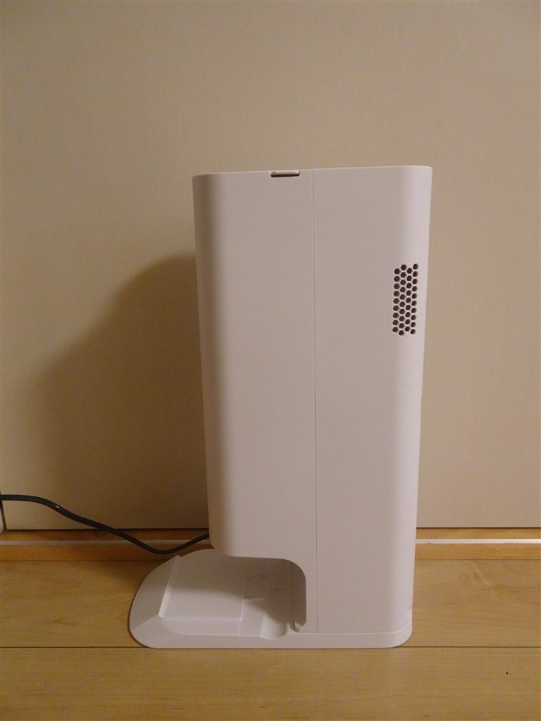 本体外の紙パックへゴミが自動で移動!新スタイルのスティック機 本体外の紙パックへゴミが自動で移動!新スタイルのスティック機