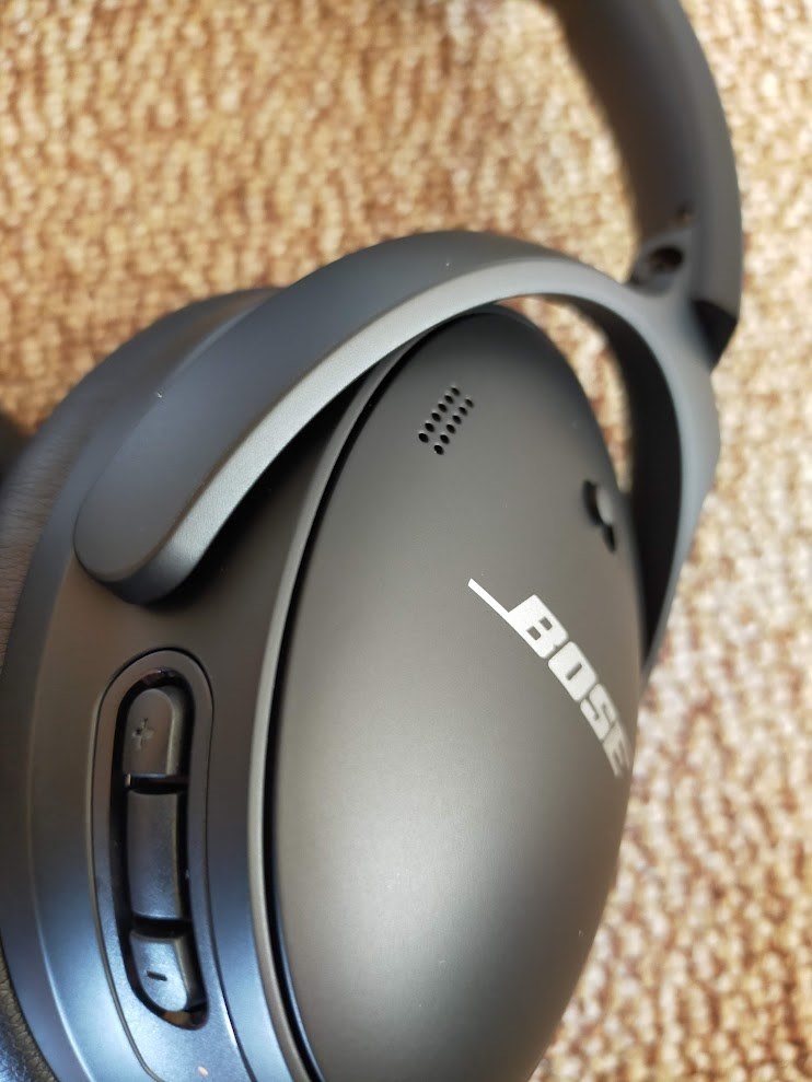 側圧が少なく心地よい装着感、自然な音質。』 Bose QuietComfort 側圧が少なく心地よい装着感、自然な音質。』 Bose QuietComfort