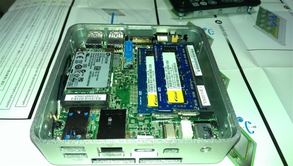 新品 未開封 Intel NUC D34010WYK Core i3-4010U