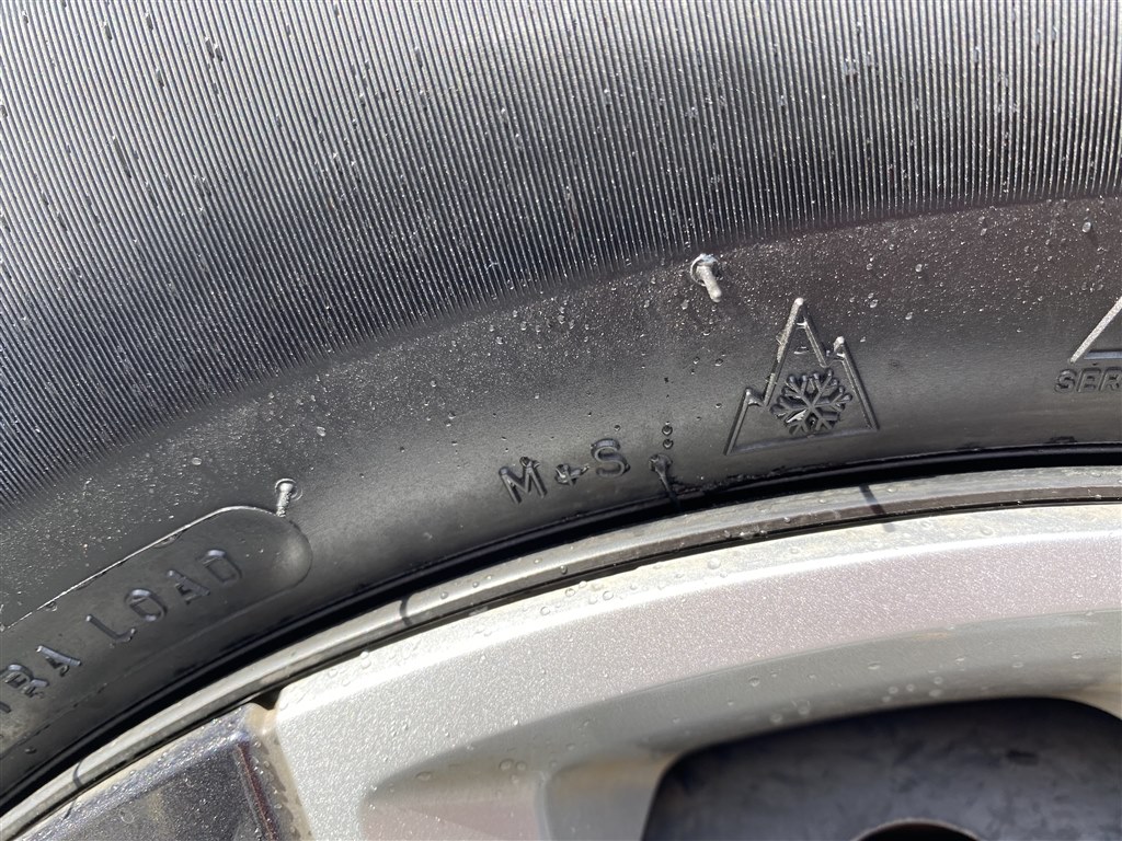 雪道を走れる夏タイヤ が売り文句のタイヤ Michelin Crossclimate 2 185 65r15 92v Xl りんすみんとさんのレビュー評価 評判 価格 Com