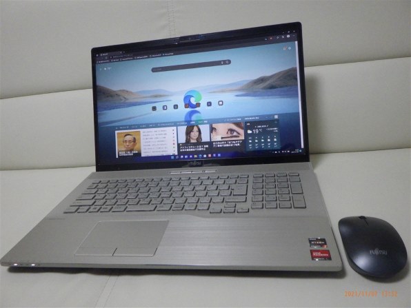 富士通 FMV LIFEBOOK NH77/F3 FMVN77F3G [シャンパンゴールド