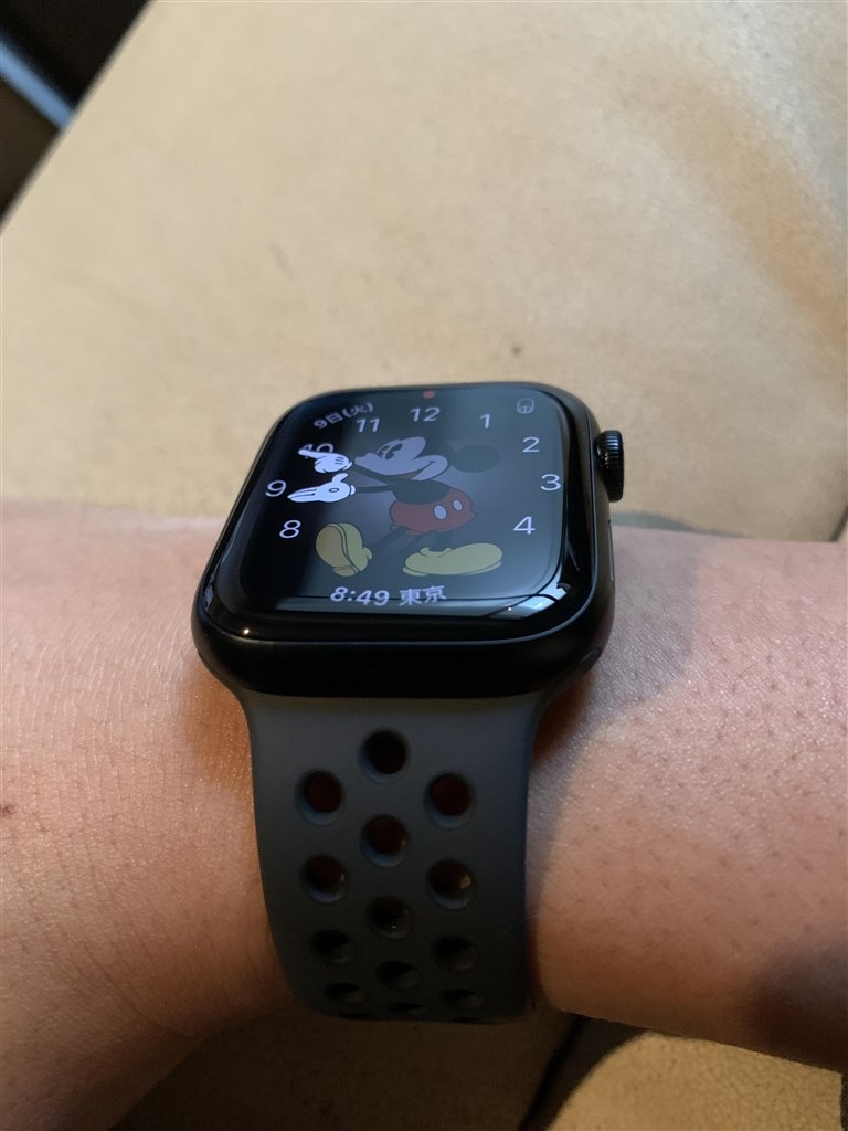 大型化しても従来のベルトがそのまま使える』 Apple Apple Watch Nike Series 7 GPSモデル 45mm MKNC3J/A  [アンスラサイト/ブラックNikeスポーツバンド] 777seven777さんのレビュー評価・評判 - 価格.com