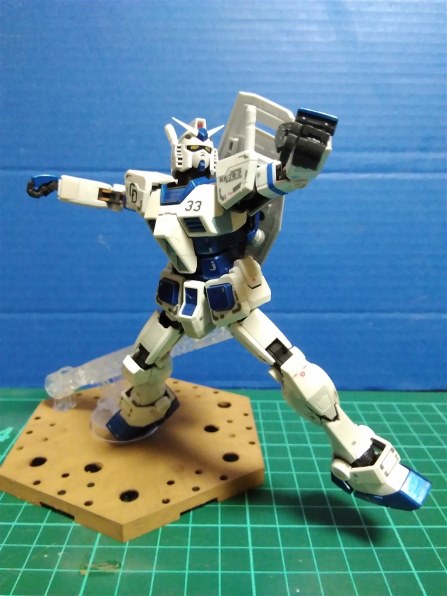 BANDAI RG 1/144 RX-78-2 ガンダム 価格比較