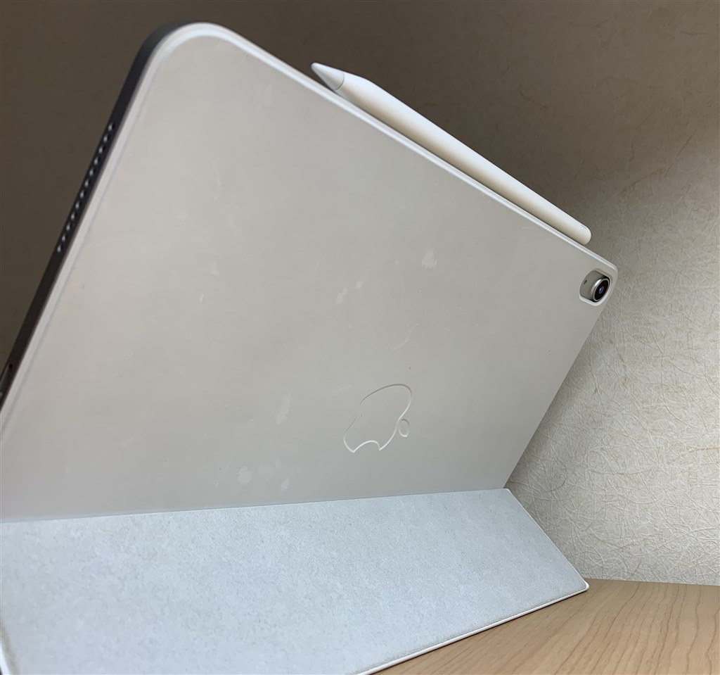 自己満足ケース』 Apple iPad Air(第5世代)用 Smart Folio MH0A3FE/A 