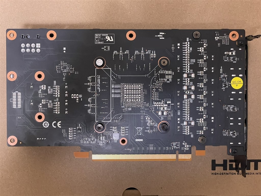 玄人志向 RD-RX6600-E8GB/DF - www.stedile.com.br