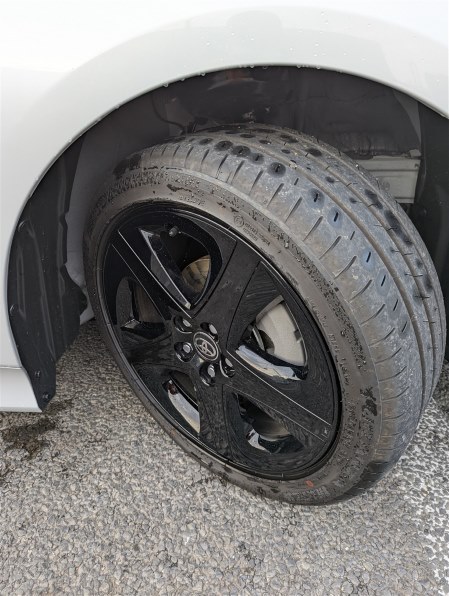 人気新品ブリヂストン TURANZA T002 215/45R17 87W 中古品4本 中古品