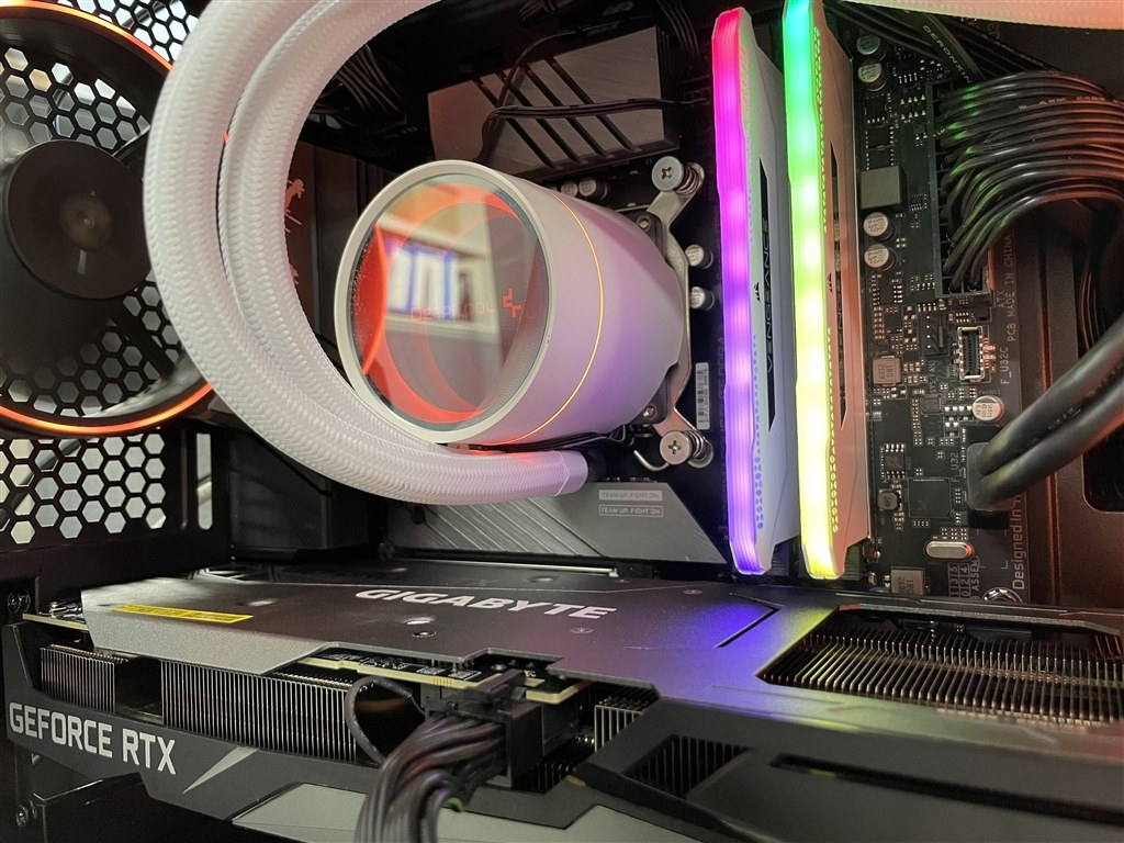 Corei712700KFが74度』 DEEPCOOL CASTLE 240EX A-RGB WH DP-GS-H12W