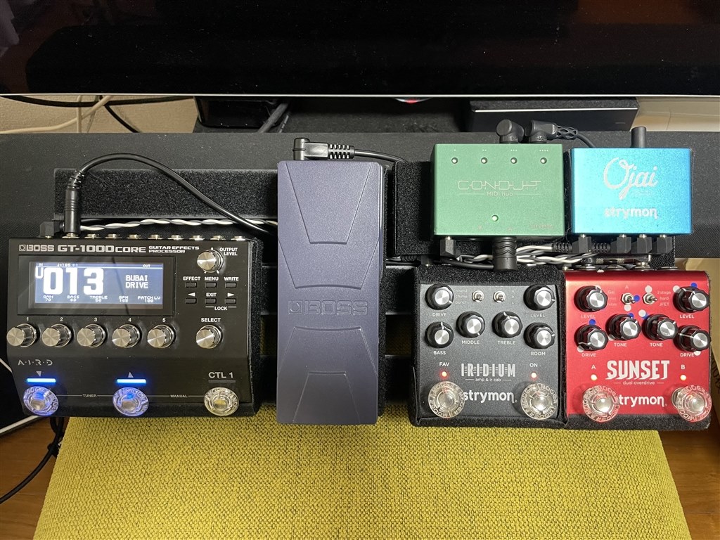 gt1000core 箱付き　フットスイッチ付き gt1000core 箱付き フットスイッチ付き - メルカリ