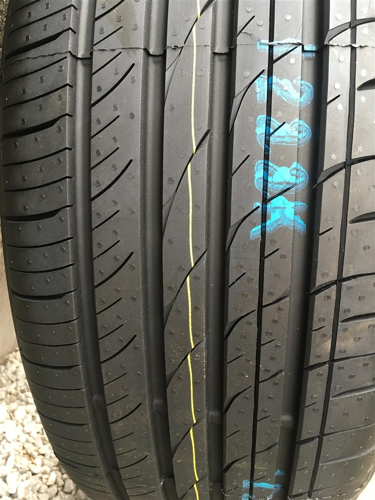 TOYO TIRE PROXES CL1 SUV 215/55R17 94Vのレビュー・評価