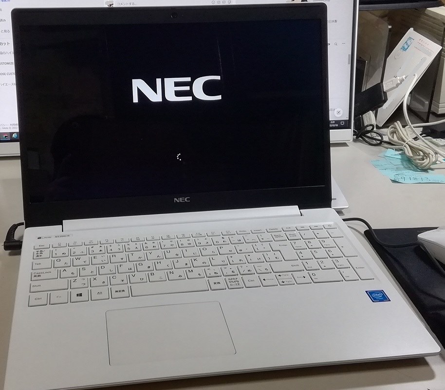 持ち運べるノートＰＣでワイド画面♪』 NEC LAVIE Note Standard NS200 ...