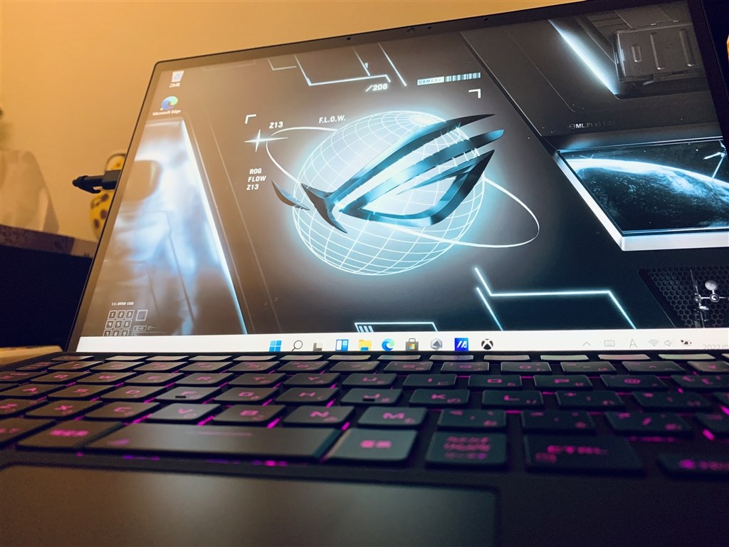 ゲーム、動画編集、イラスト制作をモバイルで。』 ASUS ROG Flow