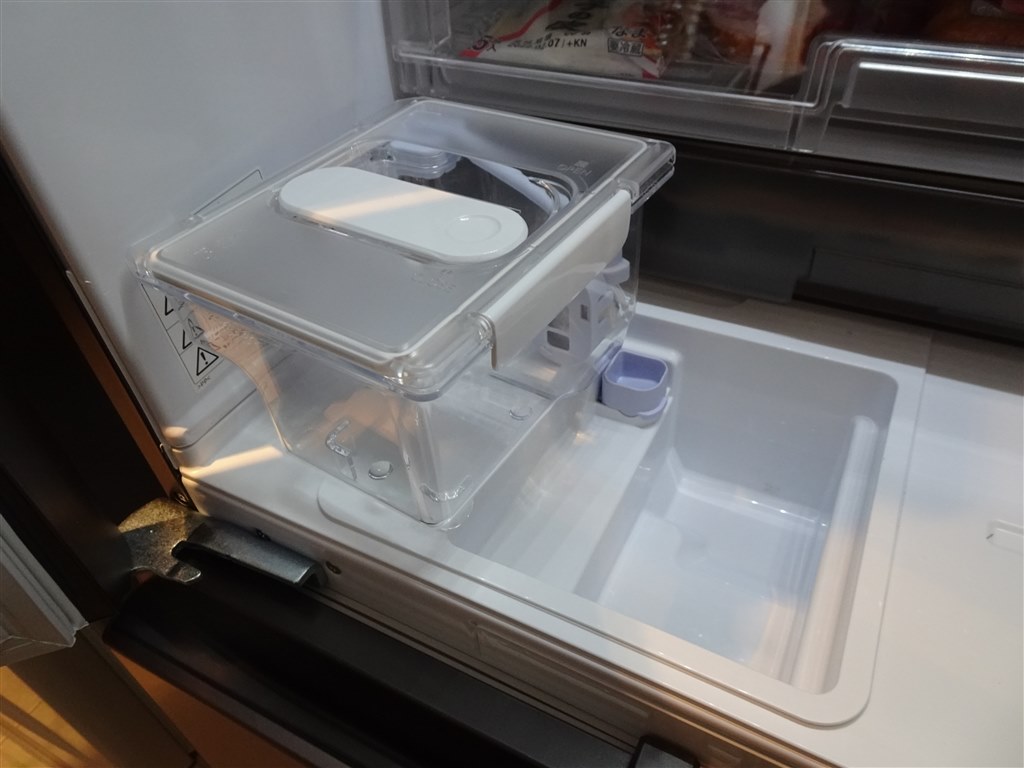 断熱構造の進化で設置面積は変わらないのに30Lの容量アップ！』 三菱