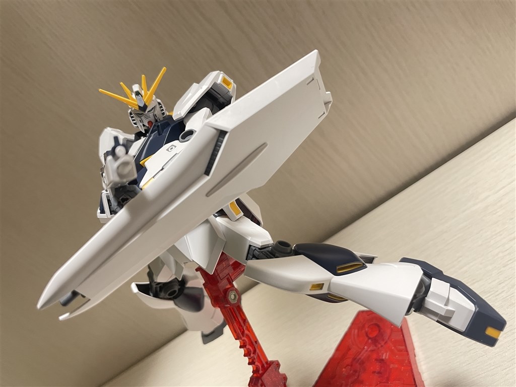 塗装箇所が激減し、簡単に満足度高い完成品が得られる』 BANDAI
