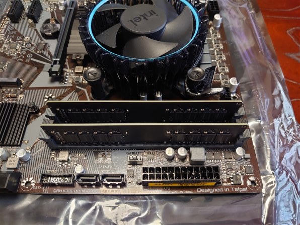 CFD W4U3200PS-16G [DDR4 PC4-25600 16GB 2枚組] レビュー評価・評判