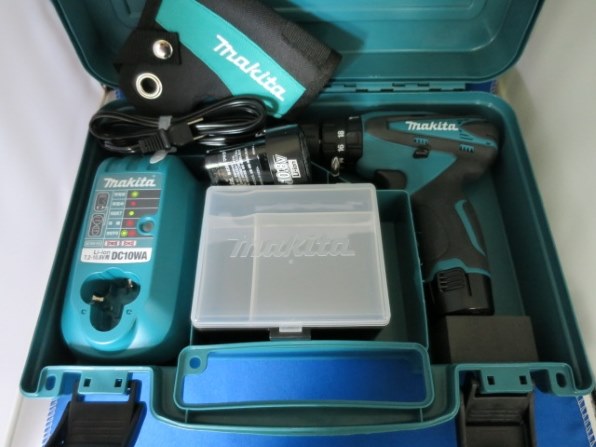 Makita - マキタ社製 充電式振動ドライバドリル HP330DWX 81ufD-PzvmL._UF1000,1000_QL80_.jpg