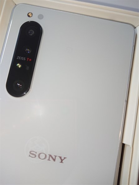 SONY Xperia 1 II SOG01 au 価格比較 - 価格.com