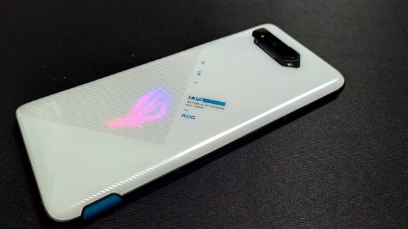 ROG Phone 5S ホワイト (本体のみ) ROG Phone 5テストレポート。スペックの強化に加えて，細かな