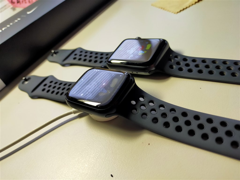 こっそり買い替え大成功』 Apple Apple Watch Nike Series 7 GPSモデル 41mm MKN43J/A  [アンスラサイト/ブラックNikeスポーツバンド] at_freedさんのレビュー評価・評判 - 価格.com