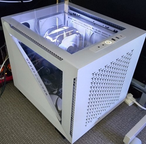 Thermaltake Divider 200 TG Air投稿画像・動画 (レビュー) - 価格.com
