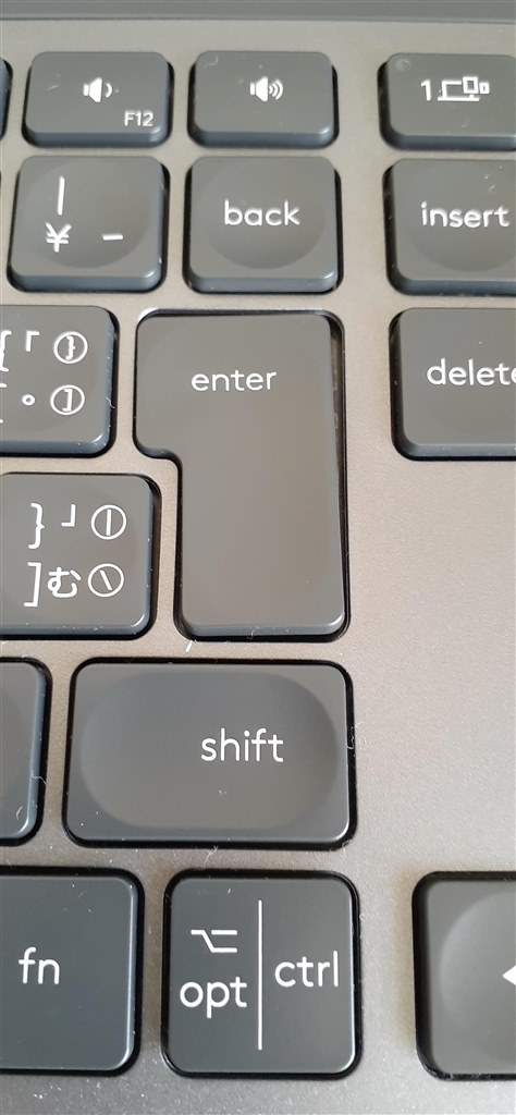 デザインと使用感は良いが、耐久性に課題あり』 ロジクール MX KEYS