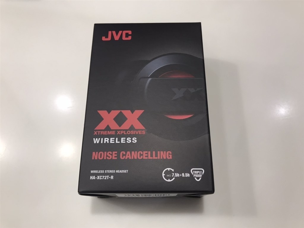 音良し、形良し、機能良し、価格良し。小さくなった重低音XX！』 JVC