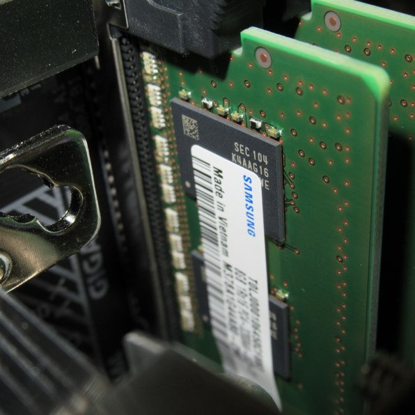 サムスン M378A1G44AB0-CWE [DDR4 PC4-25600 8GB] 価格比較 - 価格.com
