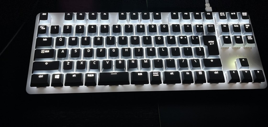 初めて高いキーボードを使いました。』 Razer BlackWidow Lite JP RZ03-02640800-R3J1 オレンジ軸 [Mercury  White] のあ いずみさんのレビュー評価・評判 - 価格.com