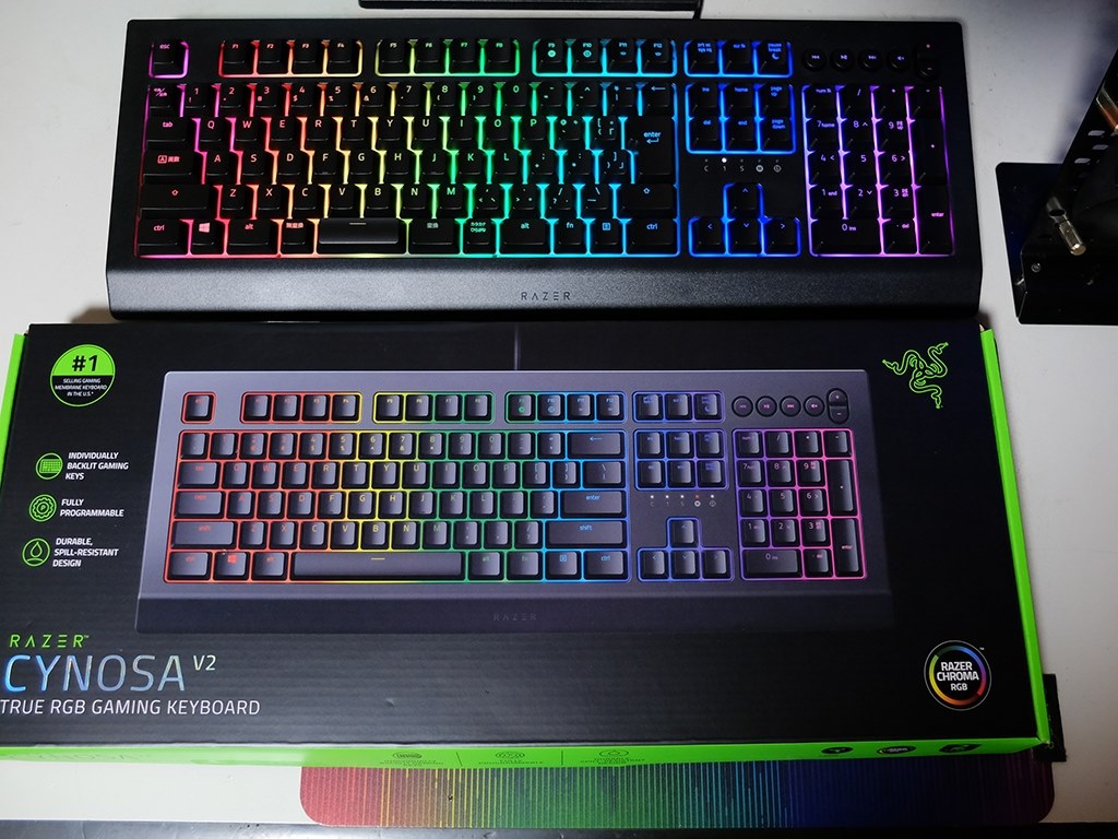 スアダーV2マウスに続いてCYNOSA V2キーボードをGet』 Razer