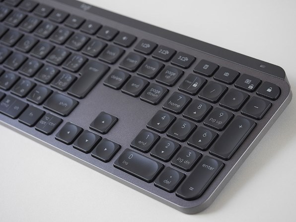 ロジクール MX KEYS Advanced Wireless Illuminated Keyboard