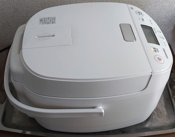 美品 東芝IH炊飯器5.5合炊き　RC-10HR 2022年度製