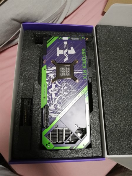 ASUS ROG-STRIX-RTX3080-O12G-EVA [PCIExp 12GB]投稿画像・動画 - 価格.com