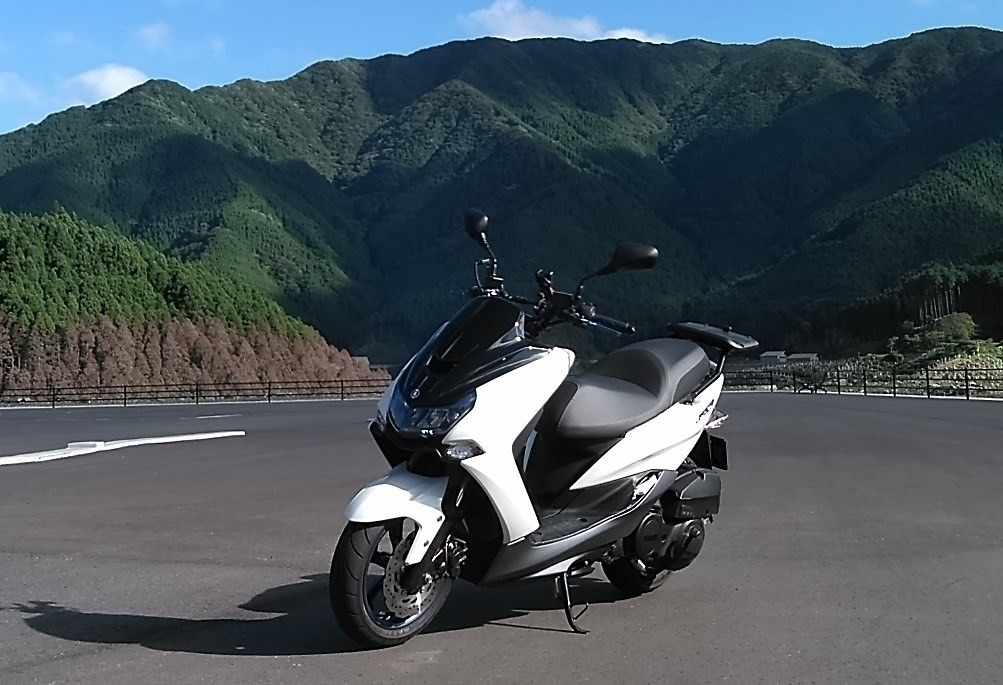 ヤマハマジェスティ155Sまだまだ走ります。 ヤマハ マジェスティS SG52J フル加速！155ccスクーターの走り - YouTube