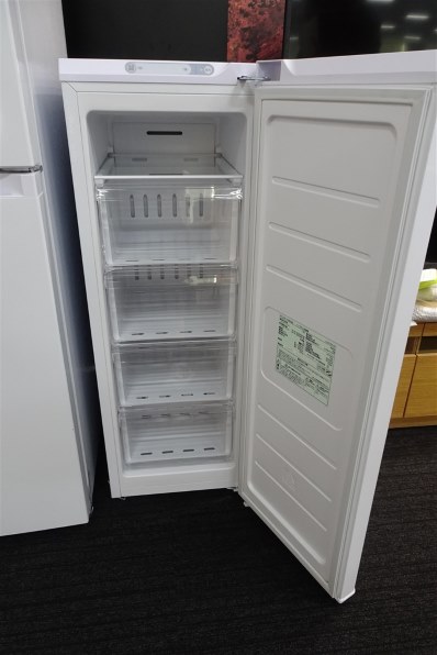 小型で霜取り不要のファン式冷凍庫』 アイリスオーヤマ KUSN-8A よしka