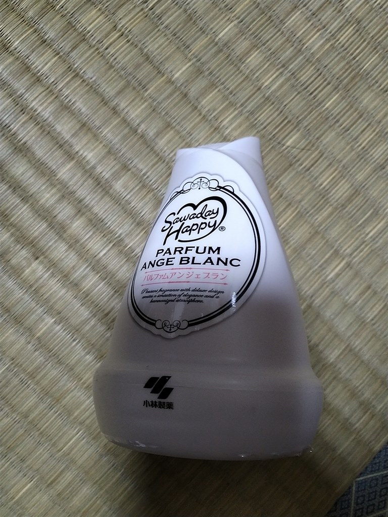 アンジェブラン とはフランス語で白い天使という意味だそうです 小林製薬 Sawaday Happy パルファム アンジェブラン 150g まぐたろうさんのレビュー評価 評判 価格 Com