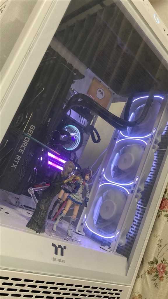 フィギュアケースとしてのポテンシャル』 Thermaltake The Tower 500