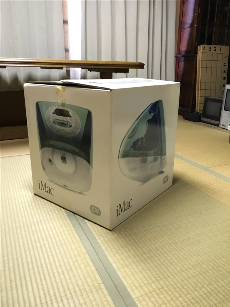 とにかくデザインが目に焼き付いて離れな?い！』』 Apple iMac DV+