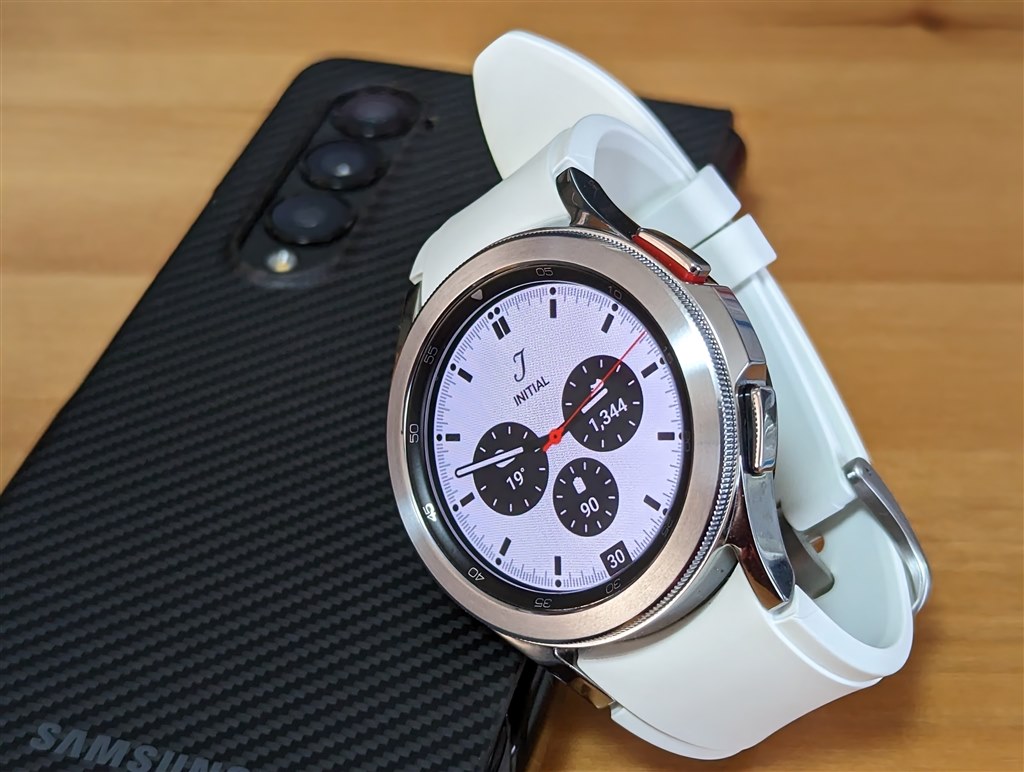 おすすめ Galaxy Watch4 ブラック Classic / 42mm / シルバー Watch ...