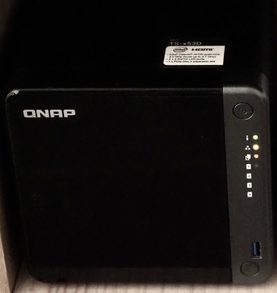 QNAP TS-453D-4G 価格比較 - 価格.com