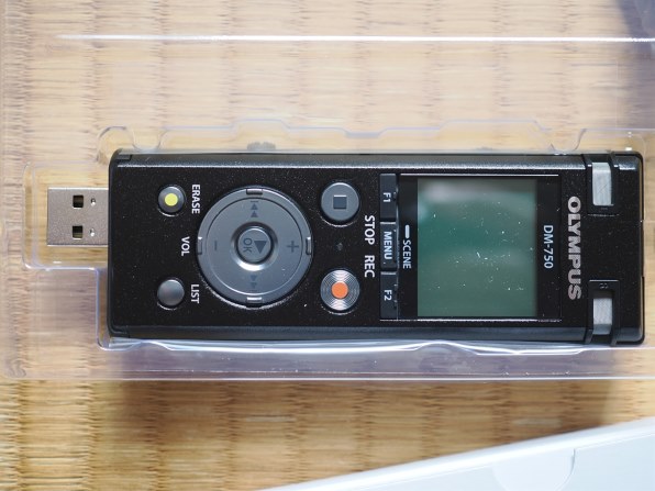 【海外限定】 【新品未使用】オリンパス ICレコーダー DM-750BLK ブラック 4GB