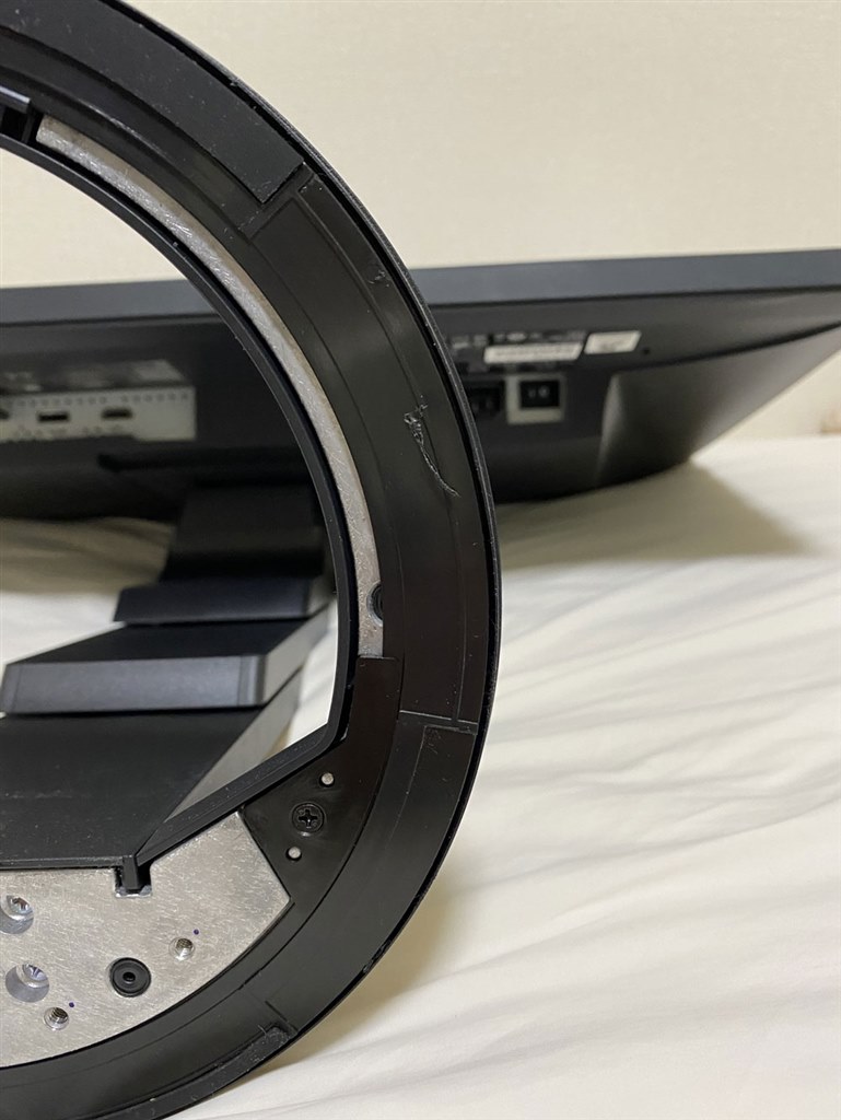 液晶は申し分ないが、僅かなコイル鳴きが本当に困る』 EIZO