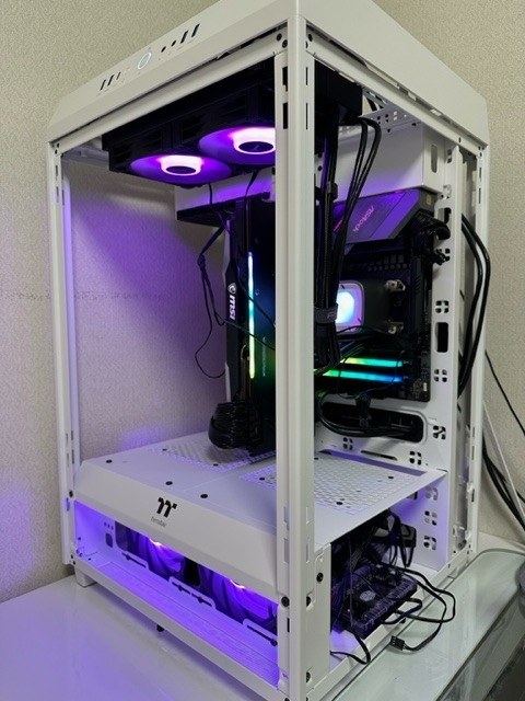 フィギュアケース』 Thermaltake The Tower 500 Snow CA-1X1-00M6WN-00