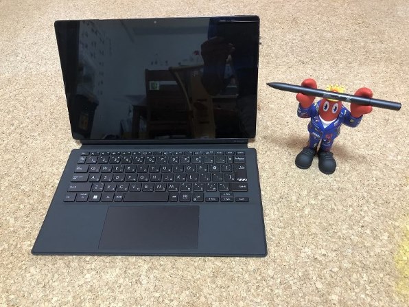 ASUS Vivobook 13 Slate OLED T3300KA-LQSTNW [Steven Harrington]投稿