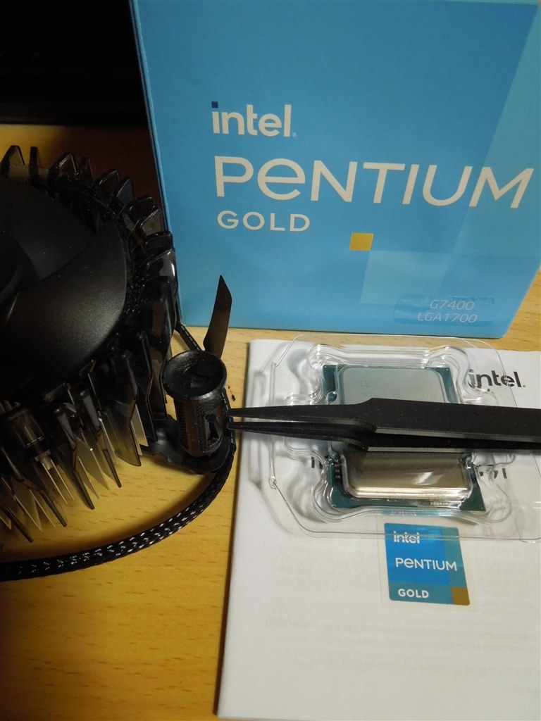 Pentiumも進化していますが…（汗』 インテル Pentium Gold G7400 BOX