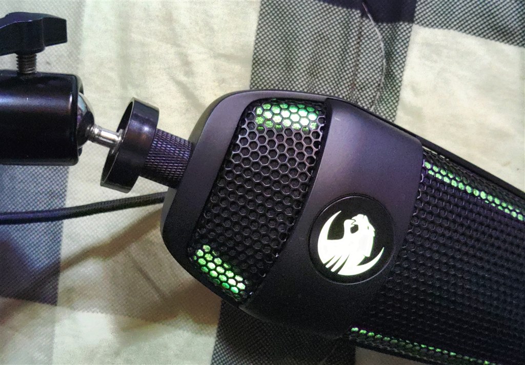 ROCCAT　ゲーミングマイク　Torch ROC-1４-９１０（ブラック） Amazon.com: ROCCAT Torch USB Microphone, Studio-Grade Audio