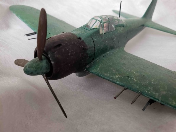 骨董 水色 ガラスカップ 零戦 戦闘機 切子細工 日本 ヒビあり 骨董