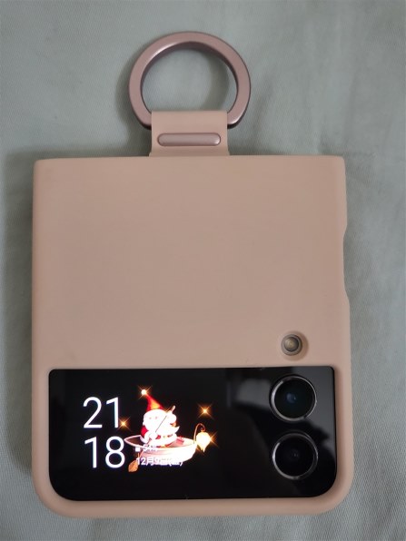 サムスン Galaxy Z Flip3 5G SC-54B docomo [クリーム]で撮影