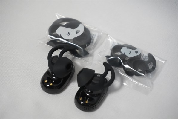 Bose QuietComfort Earbuds (トリプルブラック) Bose QuietComfort Earbuds II [トリプルブラック] 価格比較