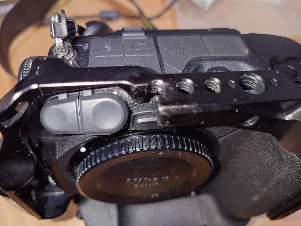 review_671987_f.jpg